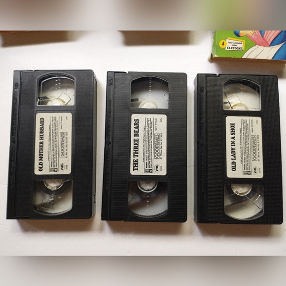 Vintage Cartoon VHS Tapes - Picture 6 of 10